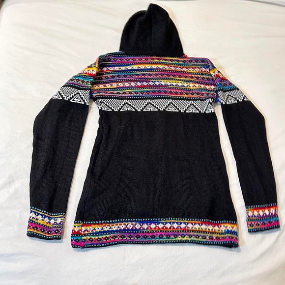 Black knitted zip up sweater purchased in Mexico
traditional tribal print - Picture 2 of 3